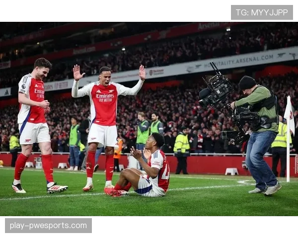 欧冠观察：阿森纳在客场展现出成熟的“控制型防反”能力